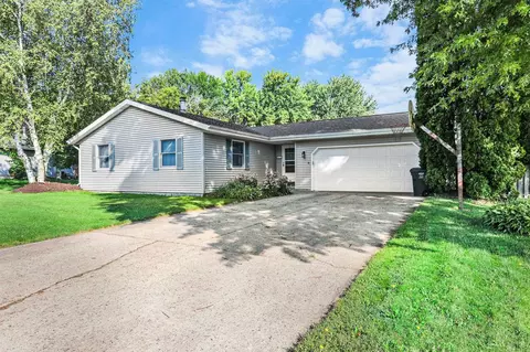 512 Mellum St, Stoughton, WI 53589