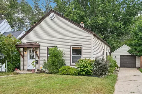1209 W Wisconsin St, Portage, WI 53901
