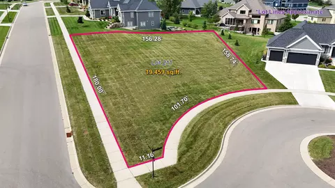 L211 Camelot Circle, Oregon, WI 53575