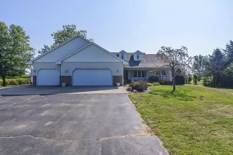 n8938 Hughes Road, Belleville, WI 53508