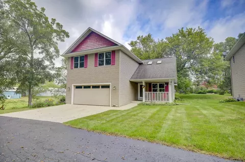 1367 Dianne Ave, Belleville, WI 53508