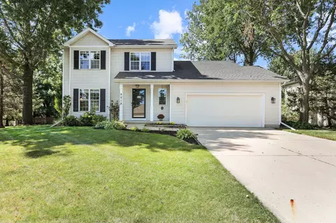 5218 Summer Ridge Dr, Madison, WI 53704