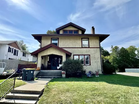 2202 11th St, Monroe, WI 53566