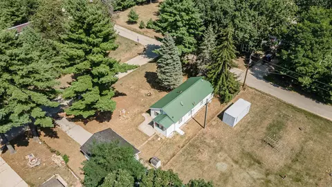 1919 Grove Ave, Friendship, WI 53934