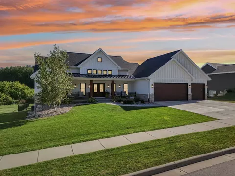 1425 Ottowynn Ter, Lodi, WI 53555
