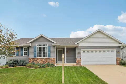 520 Falk Dr, Edgerton, WI 53534