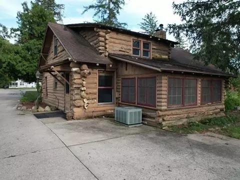 2246 S Riverside Dr, Beloit, WI 53511