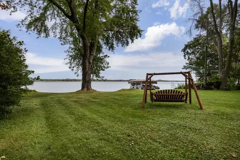 w10234 Surfside Drive, Beaver Dam, WI 53916