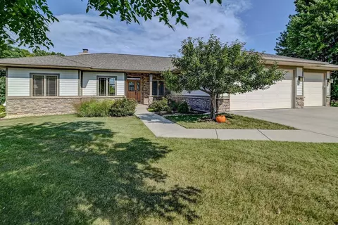3142 K R Rd, Mount Horeb, WI 53572