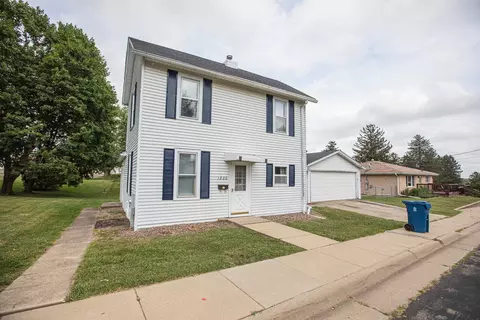 1820 19th St, Hazel Green, WI 53811