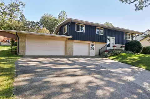100 Shady Ct, Mount Horeb, WI 53572