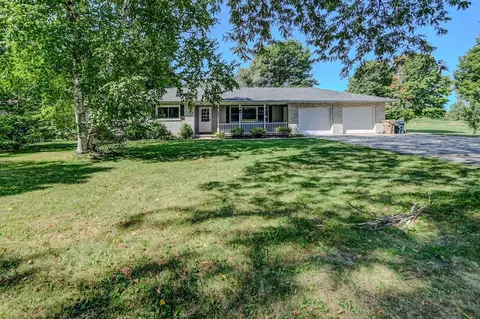 822 Bewick Dr, Madison, WI 53714
