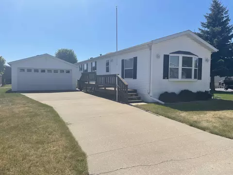 33166 Larry Ln #39, Prairie Du Chien, WI 53821