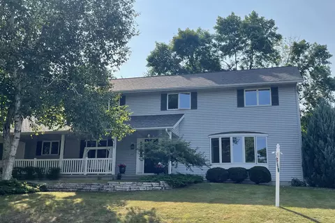 1435 Hiawatha Dr, Beaver Dam, WI 53916