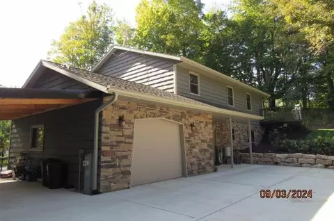 13211 Quarry Dr, Hillsboro, WI 54634