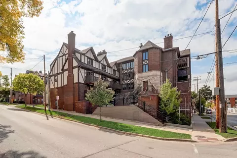 340 N Allen St #21, Madison, WI 53726