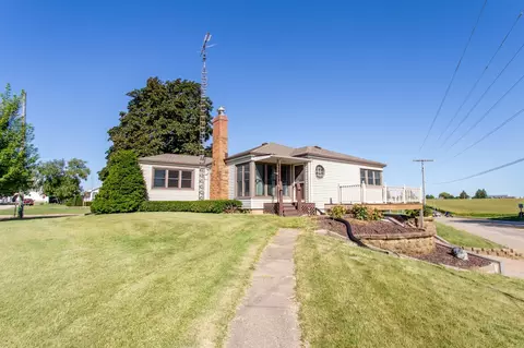 703 N Main St, Cuba City, WI 53807