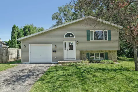446 Cherry St, Evansville, WI 53536