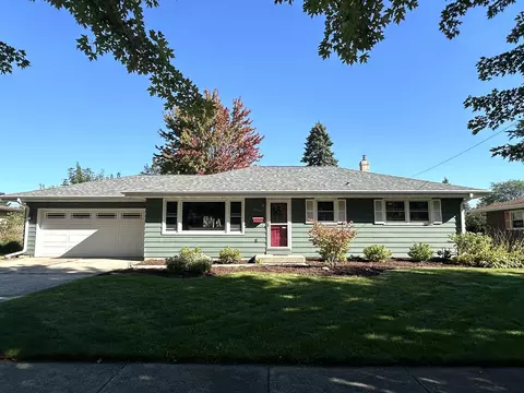 2421 Hyacinth Ave, Janesville, WI 53545
