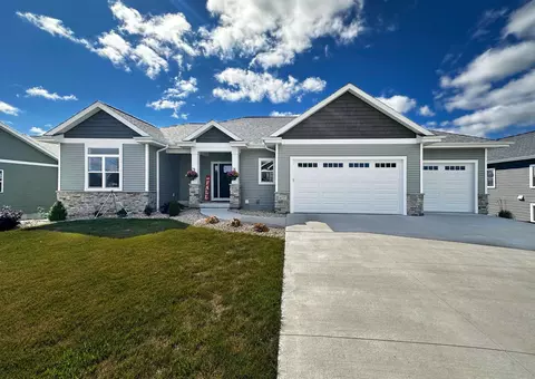 4137 Painted Arabian Run, Deforest, WI 53532