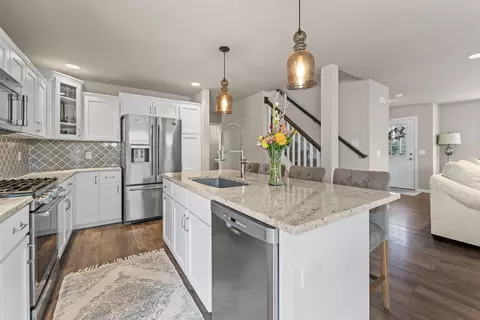 235 Blooming Leaf Way, Verona, WI 53593