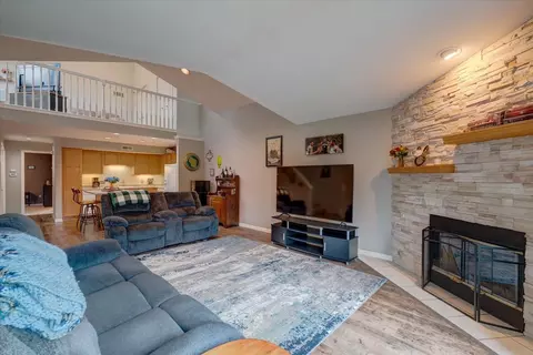5463 Patriot Dr, Madison, WI 53718