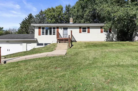 305 Indian Summer Rd, Marshall, WI 53559