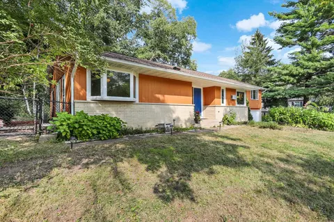 6114 Piping Rock Rd, Madison, WI 53711