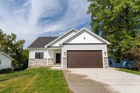 815 23rd St, Monroe, WI 53566