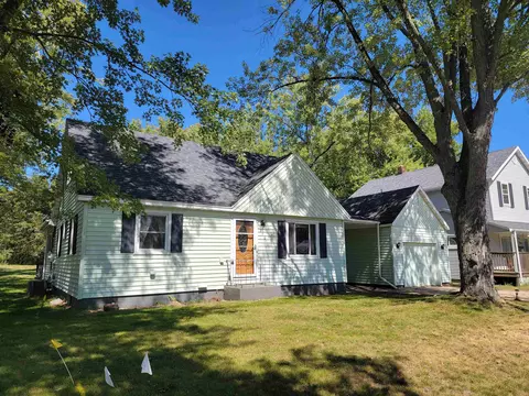 350 W Buehler Ave, Nekoosa, WI 54457