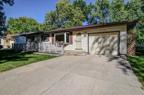 1102 Debra Ln, Madison, WI 53704