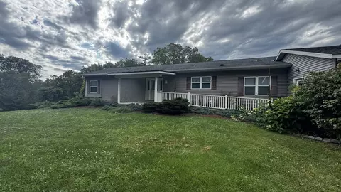 549 Pleasant St, Bloomington, WI 53804
