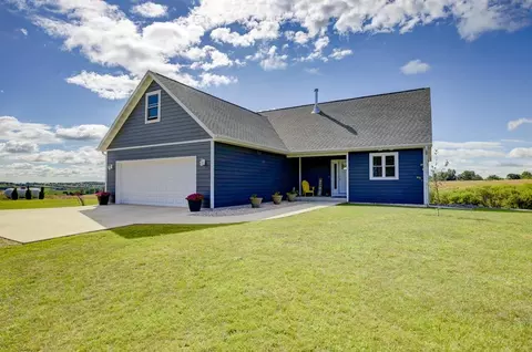 w6651 Farmers Grove Road, Monticello, WI 53570