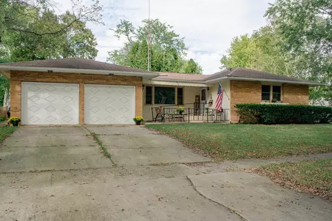 450 W Liberty St, Evansville, WI 53536
