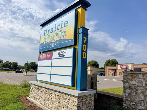 700 E Blackhawk Ave, Prairie Du Chien, WI 53821