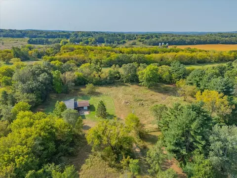 w7503 Wisconsin 16, Pardeeville, WI 53954