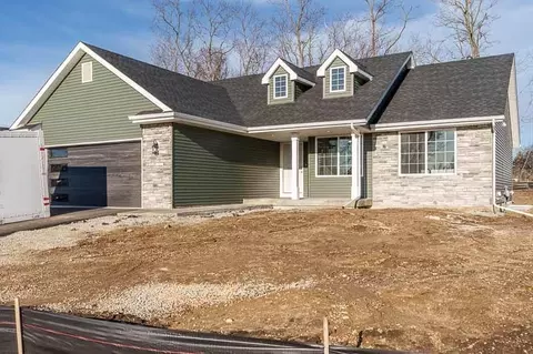 2162 Christilla Dr, Beloit, WI 53511