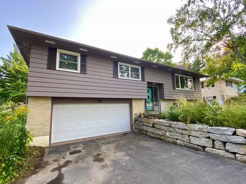 6417 Mendota Ave, Middleton, WI 53562