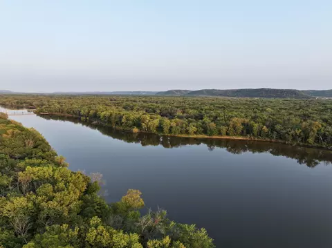 14240 Highway 60, Blue River, WI 53518