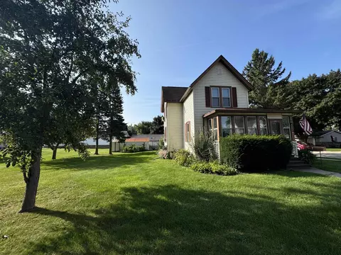 501 E Jackson St, Ripon, WI 54971
