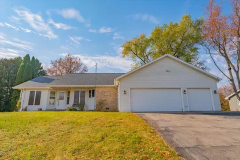 1591 Partridge Hill Dr, Oregon, WI 53575