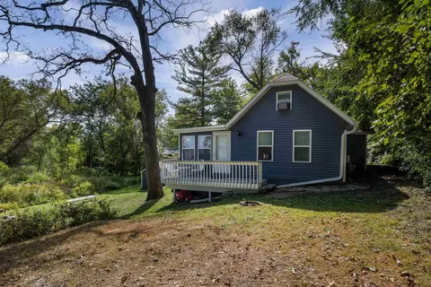 103 Chippewa Dr, Edgerton, WI 53534