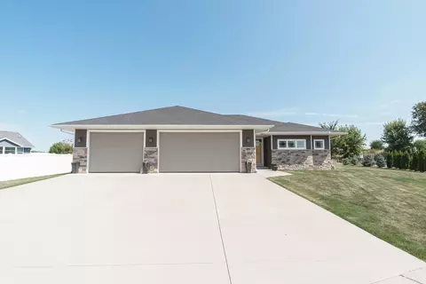 5012 Fairmont Dr, Milton, WI 53563