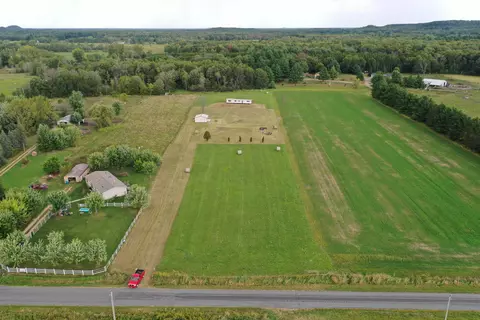 w5556 49th Street, Mauston, WI 53948