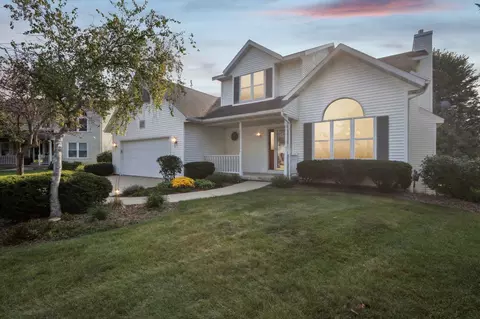 1715 Colony Cir, Sun Prairie, WI 53590