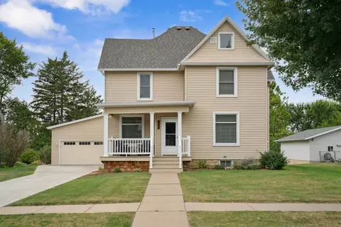 927 S Adams St, Lancaster, WI 53813