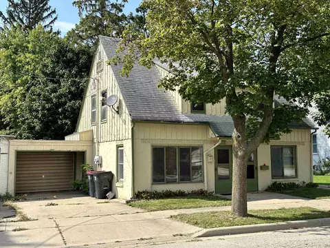 121 Grove St, Waterloo, WI 53594