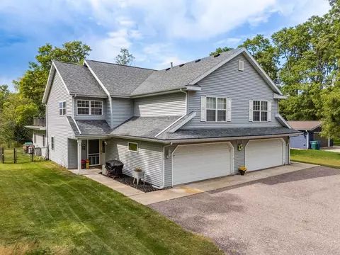 815 Island Ct, Baraboo, WI 53913