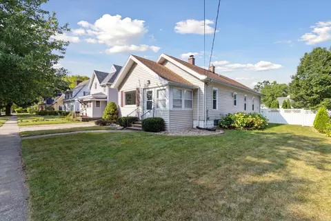 1236 Evergreen Ave, Beloit, WI 53511