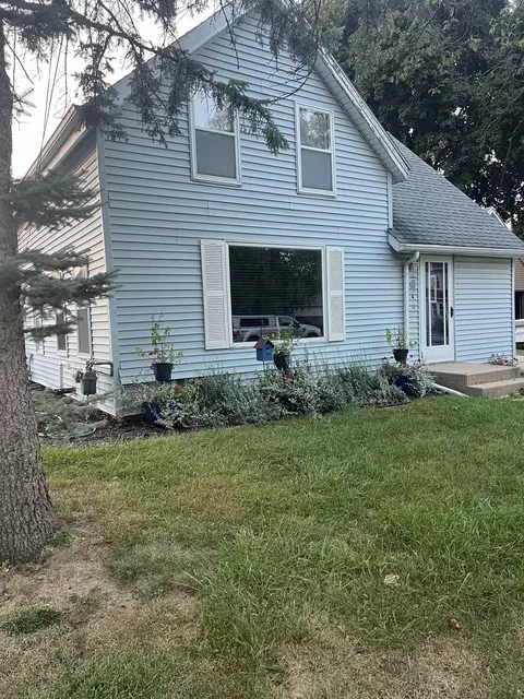 117 2nd St, Milton, WI 53563